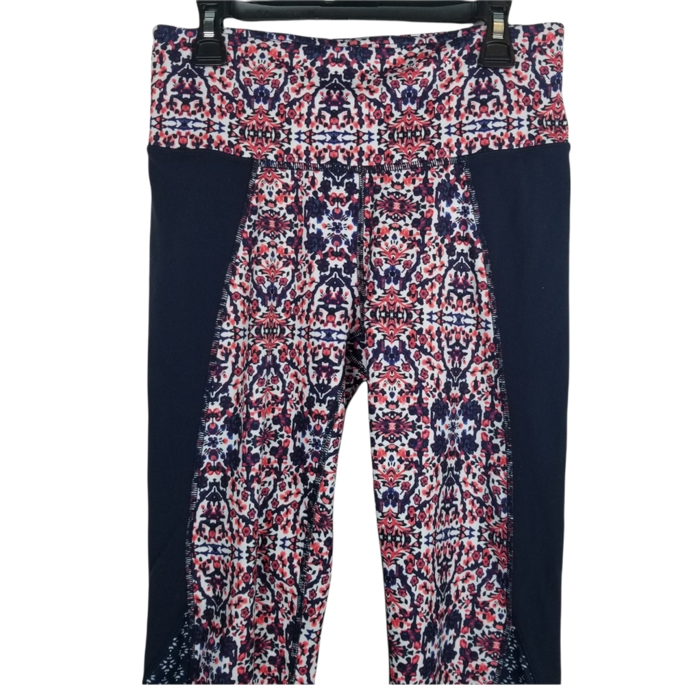 Athleta Small Mid-Rise Patterned Capri Leggings - image 2